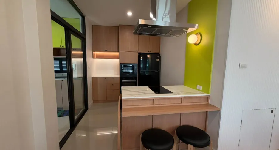 ให้เช่า 4 ห้องนอน บ้านเดี่ยว ใน บางพลี, สมุทรปราการ