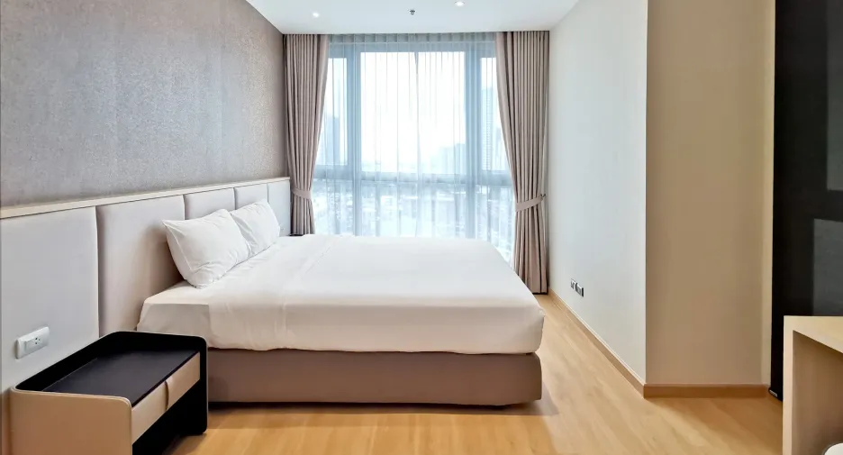 For rent 2 bedrooms condo in Khlong Toei, Bangkok