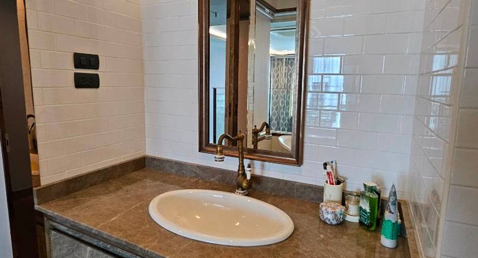 For rent and for sale 1 bed condo in Bang Lamung, Chonburi