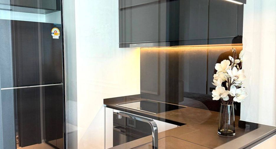 For rent and for sale 2 bedrooms condo in Watthana, Bangkok