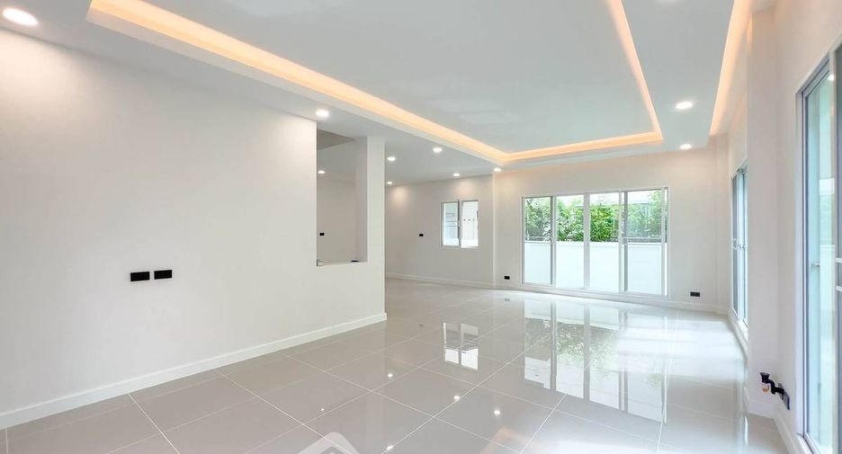 Haus zum Kauf mit 3 Zimmer in Taling Chan, Bangkok