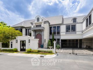 Casa en venta de 5 habitaciones en Bang Khen, Bangkok