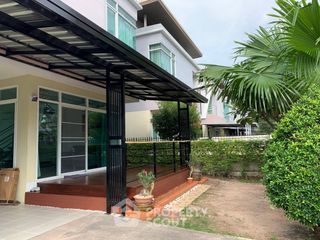 For sale 3 bedrooms condo in Si Racha, Chonburi
