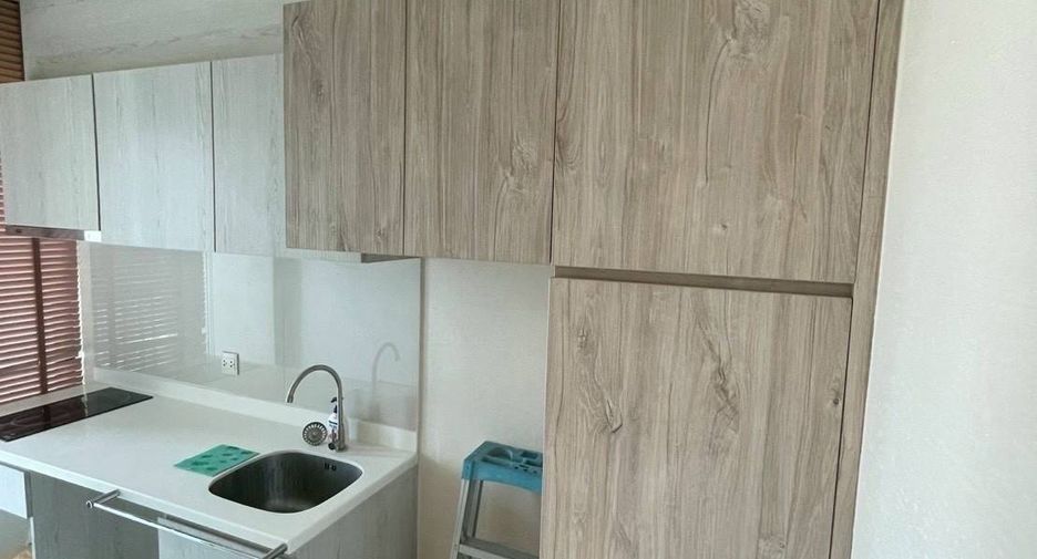 For sale 1 bed condo in Watthana, Bangkok