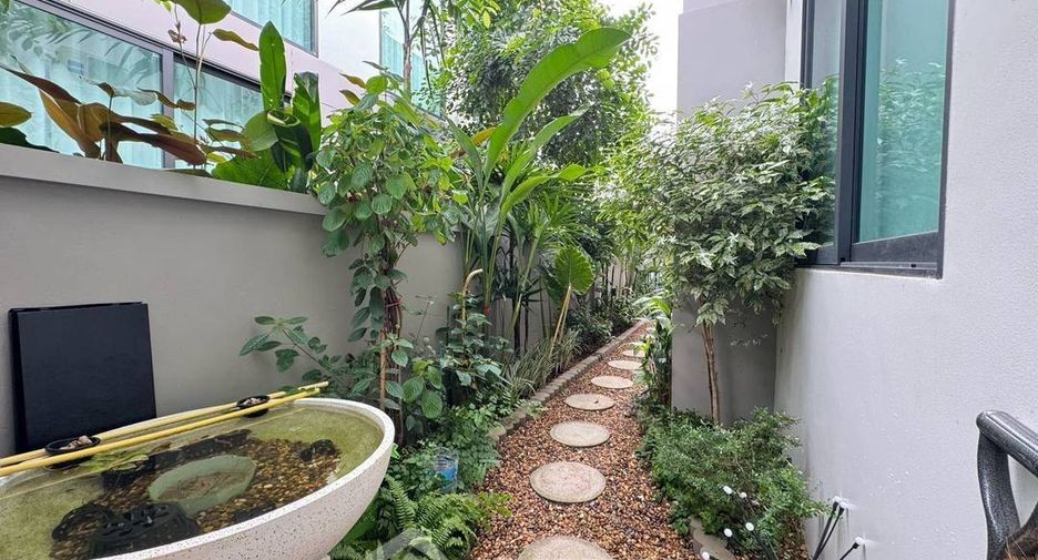 For sale 5 bedrooms villa in Bang Lamung, Chonburi