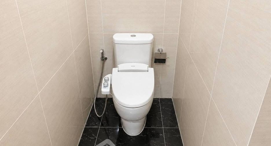 For rent and for sale 2 bedrooms condo in Khlong Toei, Bangkok