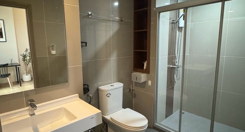 For rent 1 bed condo in Huai Khwang, Bangkok