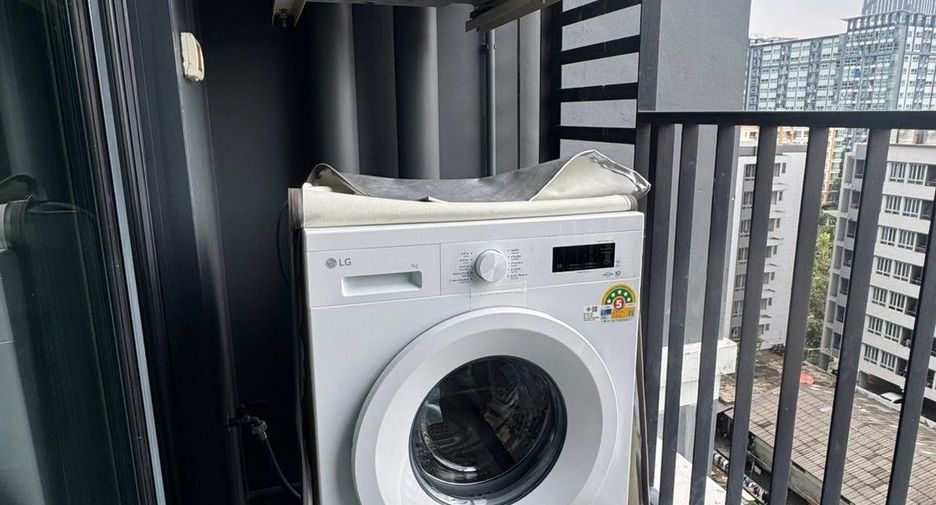 For rent 1 bed condo in Huai Khwang, Bangkok