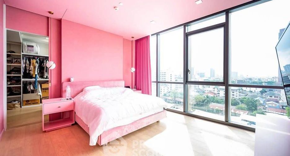 For rent and for sale 1 bed condo in Watthana, Bangkok