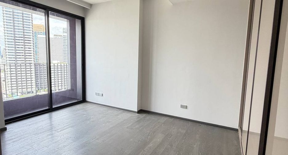 For sale 2 bedrooms condo in Khlong Toei, Bangkok