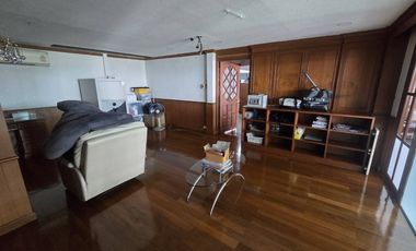 Продажа 3 спальни дом в Дин Даенг, Бангкок