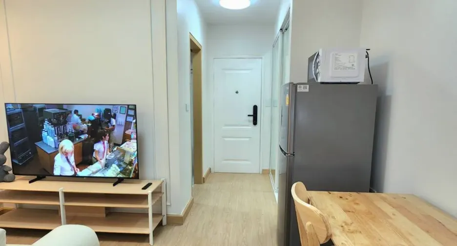 For rent studio condo in Huai Khwang, Bangkok