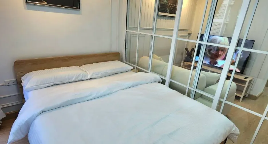 For rent studio condo in Huai Khwang, Bangkok