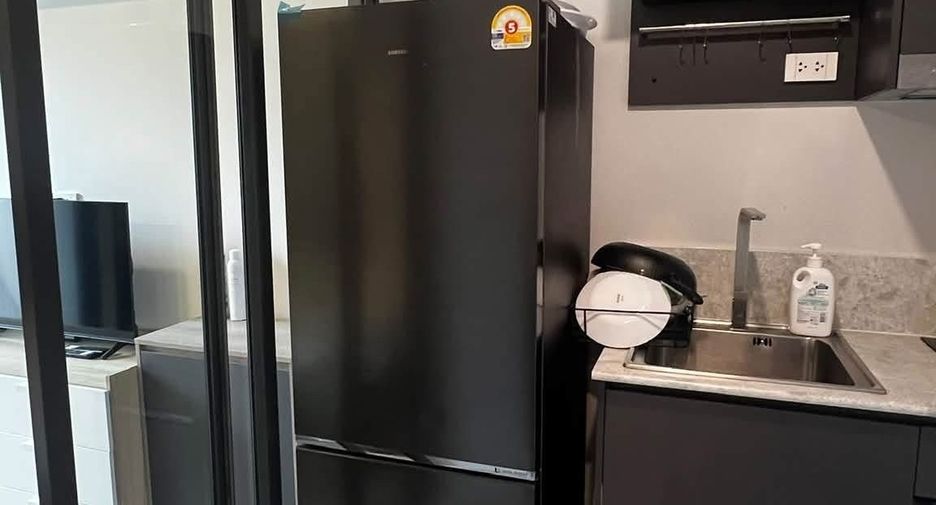 For rent 1 bed condo in Huai Khwang, Bangkok