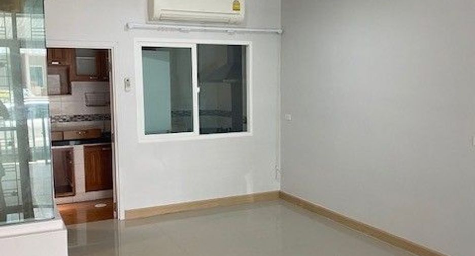 出租 4 卧室 联排别墅 在 Bang Phli, Samut Prakan