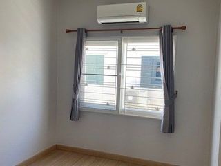 For rent 4 bedrooms townhouse in Bang Phli, Samut Prakan