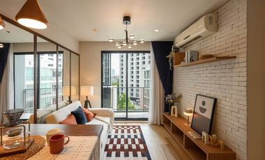 For sale 2 bedrooms condo in Huai Khwang, Bangkok