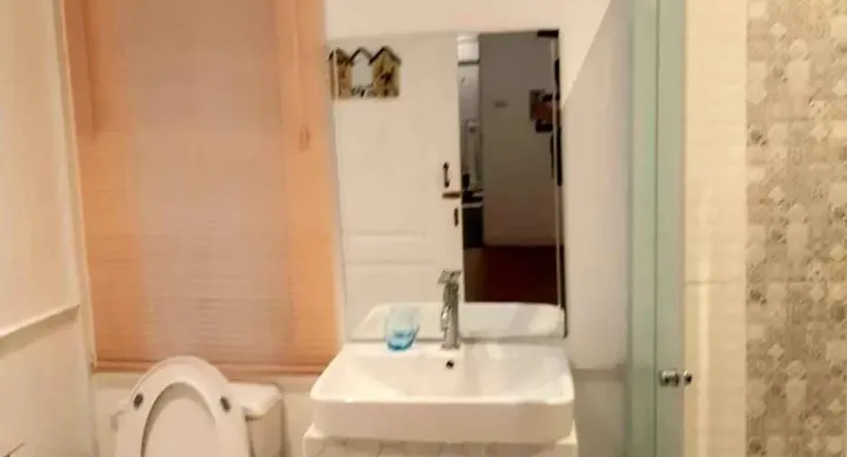 For rent 8 bedrooms house in Saraphi, Chiang Mai