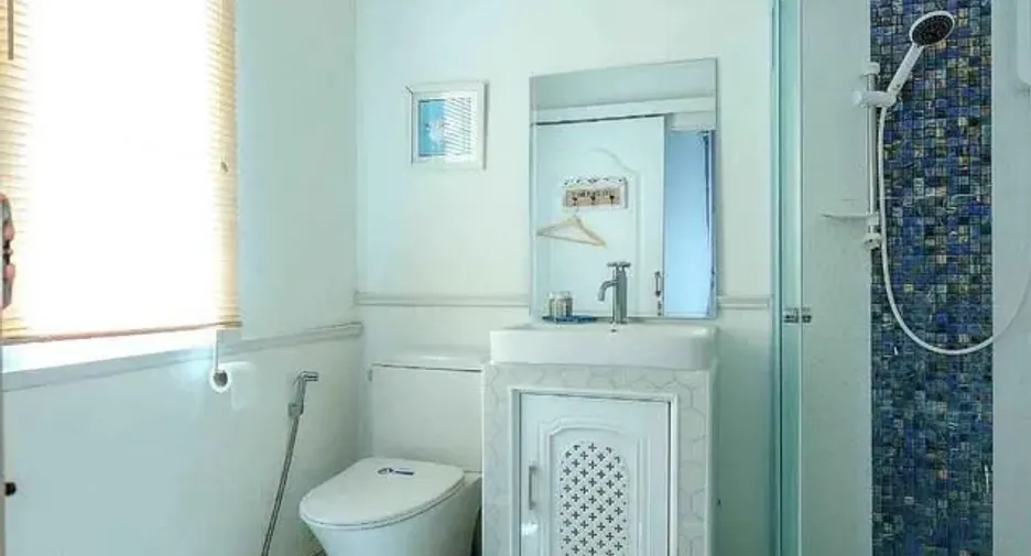 For rent 8 bedrooms house in Saraphi, Chiang Mai