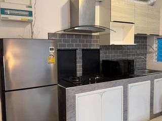 For rent 3 bedrooms townhouse in Bang Na, Bangkok