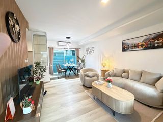 For rent 3 bedrooms townhouse in Bang Na, Bangkok