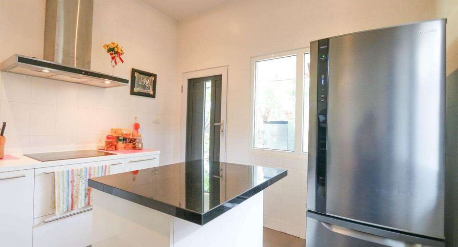 Casa en alquiler de 2 habitaciones en San Kamphaeng, Chiang Mai
