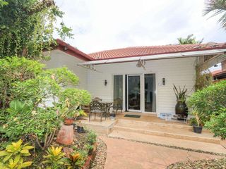 Casa en alquiler de 2 habitaciones en San Kamphaeng, Chiang Mai