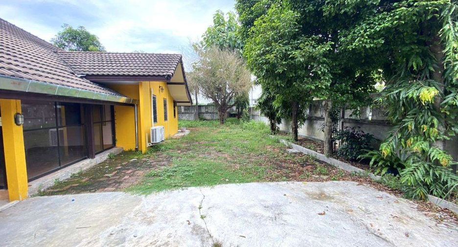 Casa en alquiler de 3 habitaciones en San Kamphaeng, Chiang Mai