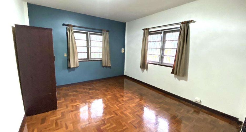 Casa en alquiler de 3 habitaciones en San Kamphaeng, Chiang Mai