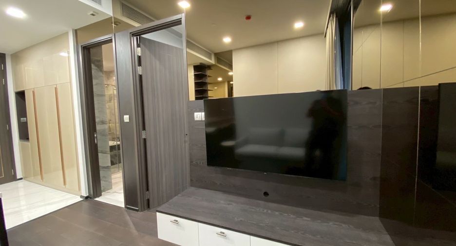 For sale 1 bed condo in Khlong Toei, Bangkok