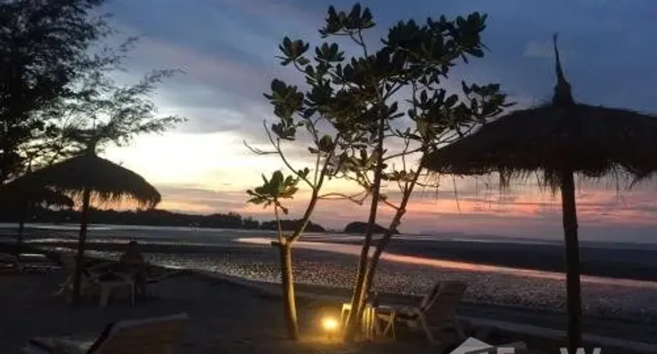 For sale 22 bedrooms hotel in Ko Lanta, Krabi