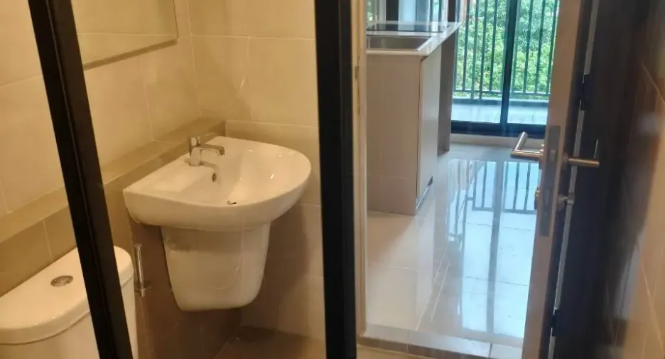 For rent 1 bed condo in Bangkok Noi, Bangkok