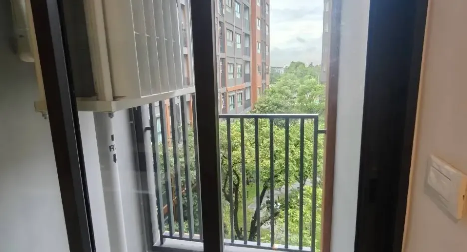 For rent 1 bed condo in Bangkok Noi, Bangkok