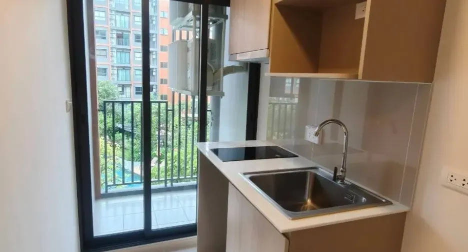 For rent 1 bed condo in Bangkok Noi, Bangkok