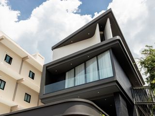 À vendre et à louer 6 chambres villa à Bang Lamung, Chonburi