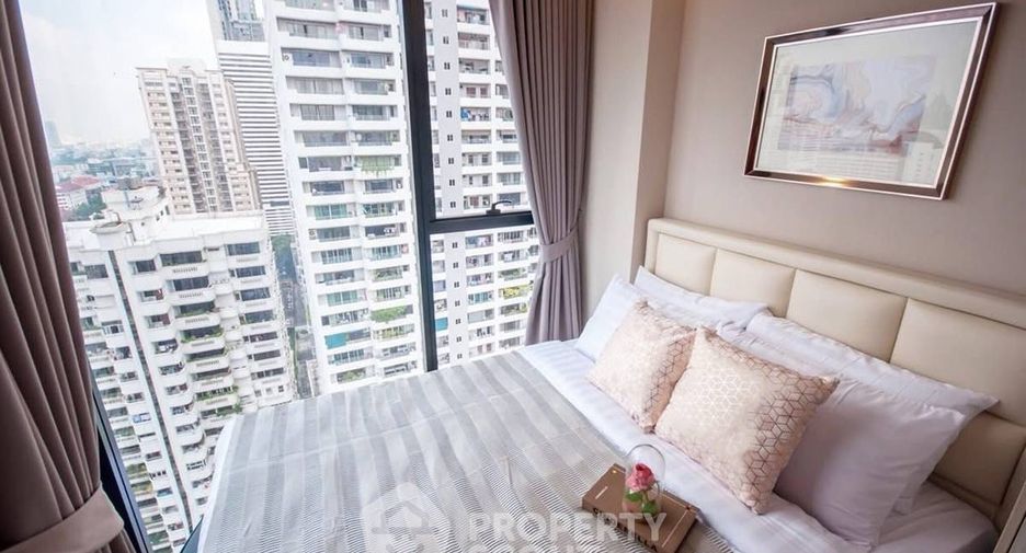 For rent 2 bedrooms condo in Khlong Toei, Bangkok