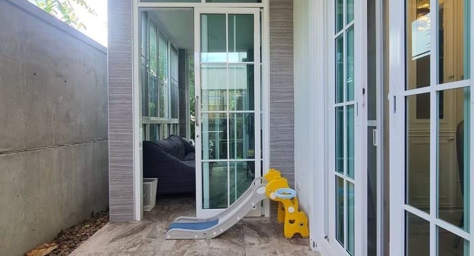 Casa en alquiler de 5 habitaciones en Chom Thong, Bangkok
