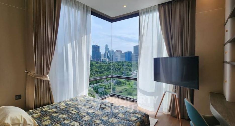 À louer 2 chambres condo à Pathum Wan, Bangkok