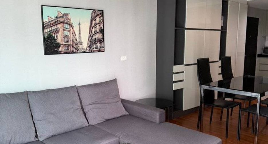 Condo en alquiler de 2 habitaciones en Huai Khwang, Bangkok