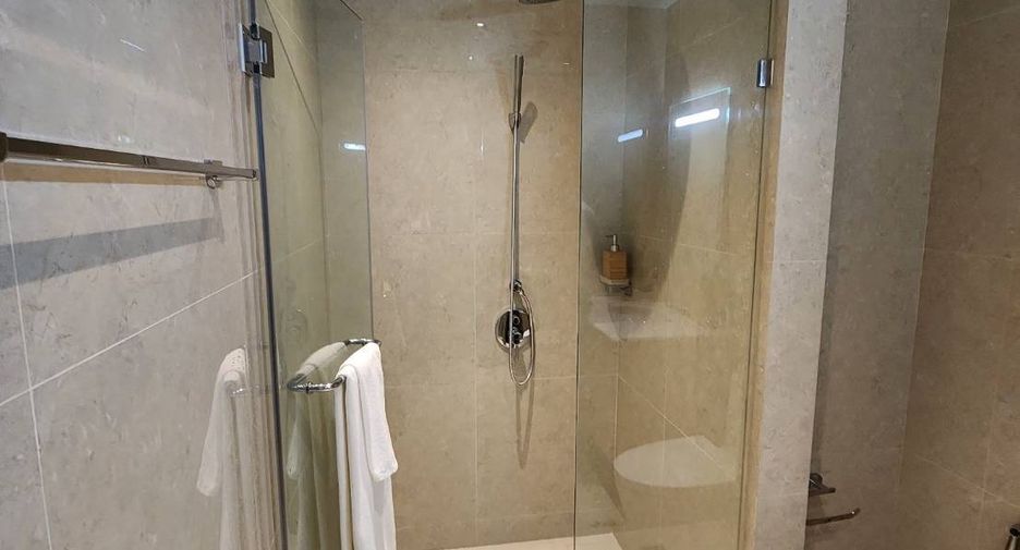 Condo en alquiler de 2 habitaciones en Wang Thonglang, Bangkok