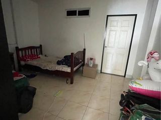Casa adosada en alquiler de 6 habitaciones en Ban Bueng, Chonburi