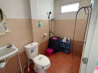 Casa adosada en alquiler de 6 habitaciones en Ban Bueng, Chonburi