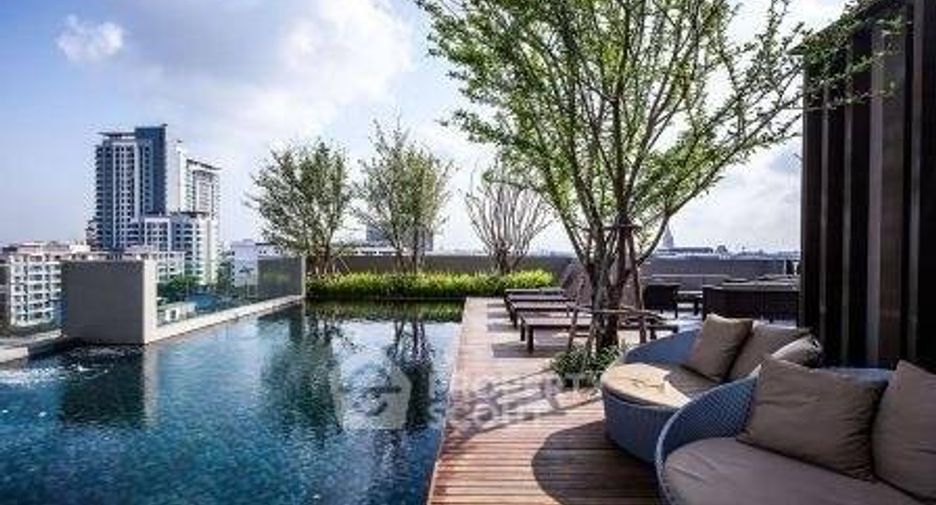 Condo en alquiler de 1 habitaciones en Phra Khanong, Bangkok