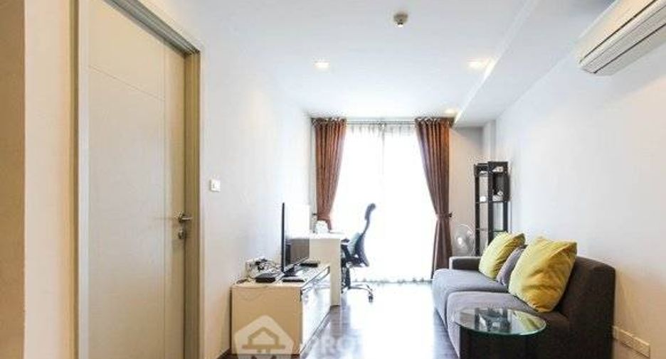 Condo en alquiler de 1 habitaciones en Phra Khanong, Bangkok