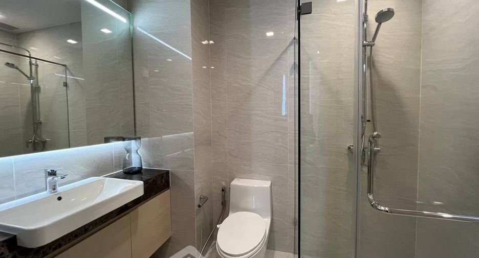 For rent 1 bed condo in Watthana, Bangkok