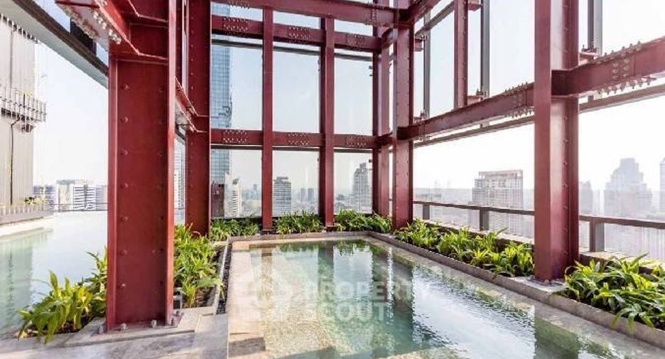 For rent 2 bedrooms condo in Bang Rak, Bangkok