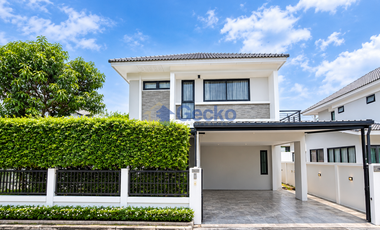 For rent 4 bedrooms house in Bang Lamung, Chonburi