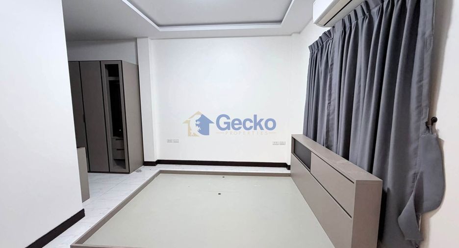 For rent 4 bedrooms house in Bang Lamung, Chonburi