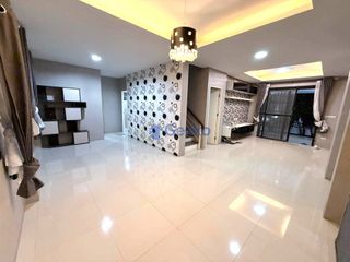 For rent 4 bedrooms house in Bang Lamung, Chonburi