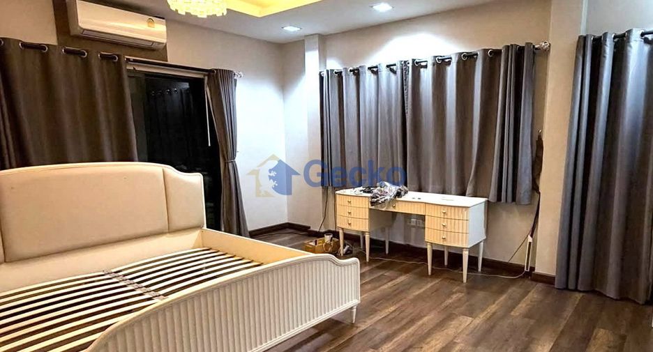 For rent 4 bedrooms house in Bang Lamung, Chonburi